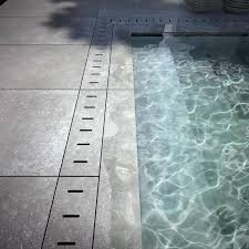 Pin By Christoph Janko On Beautiful Pools Swimming Pool Designs Swimming Pool Pictures Pool