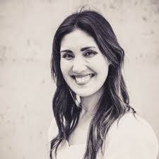 Danielle Mcgregor's Instagram, Twitter & Facebook