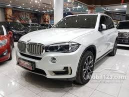 Legroom is good in the first two rows, and the front seats are especially comfortable and spacious, even for adults with large frames. X5 Bmw Murah 303 Mobil Dijual Di Indonesia Mobil123