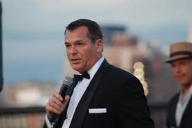 In emulating Sinatra, local singer Sean Reilly found his voice