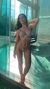 Priscila Buiars Feet << wikiFeet