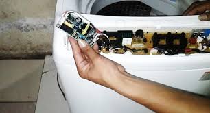 Setelah ane cek ternyata ada sebuah elco dibagian vertical sudah soak atau bocor yang jelas rusaklah. Memperbaiki Mesin Cuci Mati Hidup Merek Samsung Situs Blog Masa Depan No 1 Di Indonesia