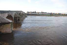 1b rue du lieutenant morin, 42000, st etienne. Pourquoi Cette Brutale Montee Des Eaux De La Loire A Orleans Gien La Pluie N Explique Pas Tout Orleans 45000