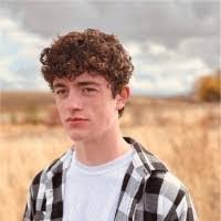 Henry Mabe's Instagram, Twitter & Facebook