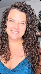 “So much definition after just ONE treatment ! We used the new Innersense  Repair Mask ! , These curls are thriving can’t wait for everyone to get it  in their hands 🙌 , #innersenserepairmask