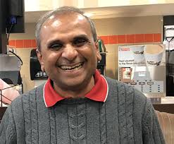 Lansing's second Dunkin Donuts celebrates with ribbon-cutting