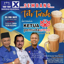 Teh tarik (literally pulled tea) is a popular hot milk tea beverage most commonly found in restaurants, outdoor stalls and kopitiams within the southeast asian countries of malaysia, indonesia and singapore. Hasni Mohammad Sembang Teh Tarik Semenyih 24hb 8 00 Facebook
