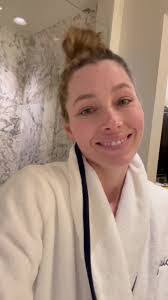 Jessica Ables's Instagram, Twitter & Facebook