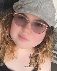 Jamie Kitts @jamiekittspoet is coming to Poetry 713! Jamie Kitts (she/her)  is a Co-Managing Editor of Qwerty Magazine and the Editor-in-Chief of  Gridlock Lit. She is the author of “Girl Dinner” (Emergency