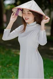 Phí phương anh (sinh ngày 16 tháng 9 năm 1997 tại hà nội) là một nữ người mẫu và ca sĩ người việt nam. Dmpaebc1rejubm