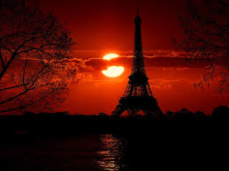 Τέσσερις διασημότητες της γαλλίας ταξιδεύουν στην αφρικανική ήπειρο για τις ανάγκες μιας τηλεοπτικής εκπομπής. Paris Gallia Pyrgos Toy Aifel Dwrean Eikona Sto Pixabay