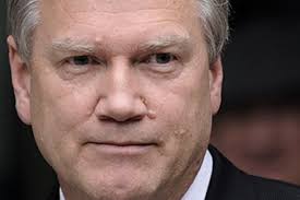 The ABC apologises to commentator Andrew Bolt