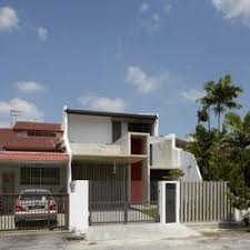 Extraordinary Design Of 1 5 Storey Terrace Le Mon House In Kuala Lumpur Malaysia A Supposedly Simpl Terrace House Exterior House Renovation Design Architect