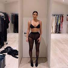Dedicated to pictures of kim kardashian, regularly voted sexiest woman in the world, and without a doubt, proprietor of the most coveted booty in the world. Photoshop Taille Kim Kardashian Weckt Fan Zweifel Mit Foto Promiflash De