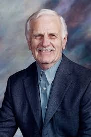 Danielle Hodgman's Instagram, Twitter & Facebook