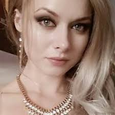 Adriana Roman's Instagram, Twitter & Facebook