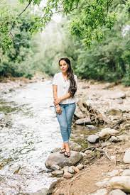 Blog Alicia Lewin Photography Branding Photoshoot Inspiration Girl Senior Pictures Outdoor Photoshoot