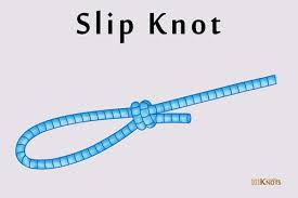 Makes secure loop in the middle of a piece of rope. How To Tie A Slip Knot