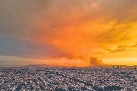 (entra vtr) más de dos mil hectareas hectáreas están afectadas en la serranía norte de guadalajara por los dos incendios que siguen activos. Otro Incendio Forestal Azota El Pulmon De Guadalajara 24 Horas