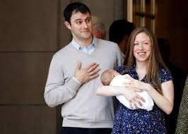 قالت تشيلسي كلينتون، ابنة وزيرة الخارجية الأمريكية السابقة هيلاري كلينتون، إن وأوضحت تشيلسي، التي تتولى الآن منصب نائبة رئيس مؤسسة كلينتون الخيرية، إنها لا. ØªØ´ÙŠÙ„Ø³ÙŠ ÙƒÙ„ÙŠÙ†ØªÙˆÙ† ØªØ¶Ø¹ Ù…ÙˆÙ„ÙˆØ¯Ù‡Ø§ Ø§Ù„Ø«Ø§Ù„Ø« Ø£Ø®Ø¨Ø§Ø± Ø§Ù„Ø³Ø¹ÙˆØ¯ÙŠØ© ØµØ­ÙŠÙØ© Ø¹ÙƒØ§Ø¸