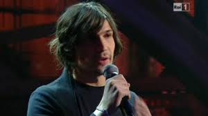 Il nuovo singolo di pierdavide. Pierdavide Carone Le Ultime Parole Alla Persona Piu Importante Della Vita