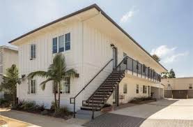 But it's also smaller than you might imagine for $50 million, at 4,500 square feet. 113 Apartments For Rent In Manhattan Beach Ca Westside Rentals