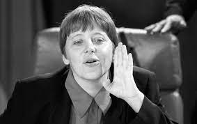Jeune loup de la gauche fringuant et plein d'ambition. Marion Van Renterghem A 16 Ans Angela Merkel Faisait Partie Du Club Des Filles Non Embrassees Madame Figaro