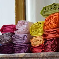 Commandez en ligne votre linge de maison sur le site de la compagnie du blanc. Drap Housse Uni Percale 80 Fils Cm