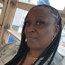 how co parents look at eachother wen the kid hand her mom the phone😂