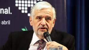 Quien acuñó el término de Vaca Viva se entusiasma con la bioeconomía