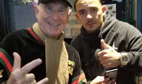 Jun 11, 2021 · prinz frédéric von anhalt schwärmt von sophia wie prinz frédéric von anhalt jüngst offenbart hat, kam es zwischen ihm und sophia vegas zu einem unverhofften aufeinandertreffen. Durch Capital Bra Prinz Frederic Von Anhalt 75 Hort Nur Noch Rap Raptastisch