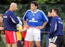 Die anzeige kann nach saison, verein, ligahöhe und wettbewerb gefiltert werden. Disparition De Bruno Martini Guy Roux Son Mentor A Auxerre J Ai Perdu Quelqu Un De Ma La Roche Sur Yon Maville Com