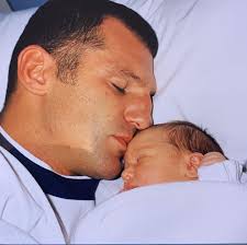 IT'S OUR BIRTHDAY🎂 🎁 ———————————- Well how cool is it that I'm able to  share my birthday week with some of the worlds most famous celebrities  @davidbeckham @therock and more. But what's