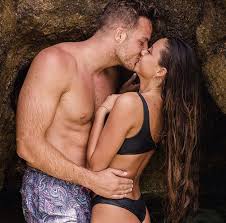 Pasamos a calama y antofagasta con 3 funciones en cada lugar llenísimas. Con Esta Foto Camila Gallardo Rompio El Corazon De Sus Fans Y Muchos Estan Reclamando Guioteca