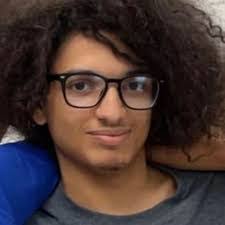 Sara Overton's Instagram, Twitter & Facebook