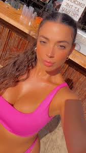 You owe yourself the love you so freely give to others 💗