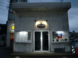 青森 クォーター 座席 表