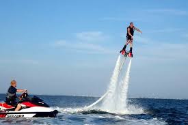 Berikut ini adalah daftar olahraga air yang terbagi dalam beberapa kategori. 5 Olahraga Air Yang Harus Anda Coba Saat Berlibur Di Bali