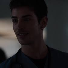 biel caprichou • scenes:@/encinaslogoless