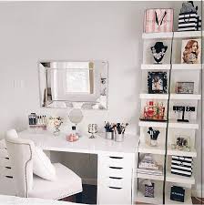 41 Beautiful Makeup Room Ideas Organizer And Decorating 28 Autoblog Beauty Room Decor Vanity Decor Stylish Bedroom