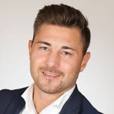 Thomas Kayser's Instagram, Twitter & Facebook