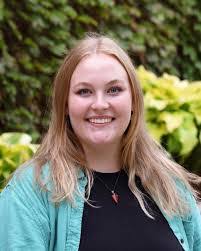 Gabrielle Hurst's Instagram, Twitter & Facebook