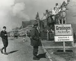 Groningen Flies Canadian Flags To Thank Troops Who Liberated City Groningen Nederland Stad