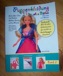 / gestricktes kleid für barbie anziehen. Pin Auf Barbie