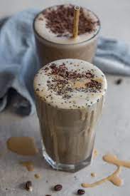 Soy lecithin, sunflower lecithin, milk protein concentrate, egg white powder) (75%), oat flour, dark chocolate biscuit crumb (fortified wheat flour, vegetable oil (palm, rapeseed), sugar, cocoa powder, invert. Best Protein Shake Recipe Low Sugar Coffee Protein Shake