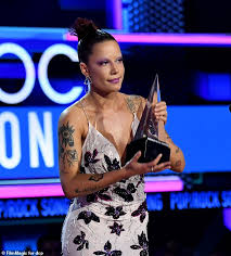 Luther halsey gulick, was an expert and prolific writer on physical education, folk dance education and recreation. Halsey Seems To Take A Jab At Being Snubbed From The Grammys As She Accepts American Music Award Daily Mail Online