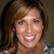 Julie Hartnett's Instagram, Twitter & Facebook