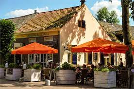 Maybe you would like to learn more about one of these? De Pannekoekenbakker Buren