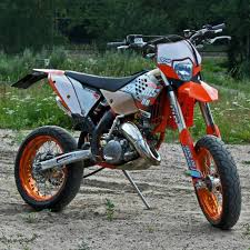 Stopping was achieved via single 260 mm disc,2 piston caliper in the front and a single 220 mm disc. Ktm Exc Sx 125 Buy Sell Swapz Home Facebook