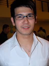 JOHN PRATS (photo by VER PAULINO)